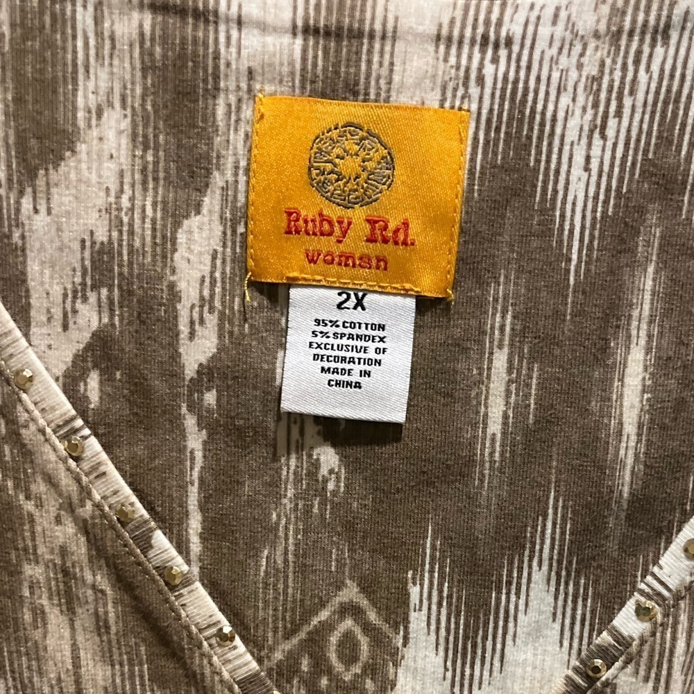 257. WOMENS RUBY RD. 2X DETAIL TOP - Picture 3 of 6